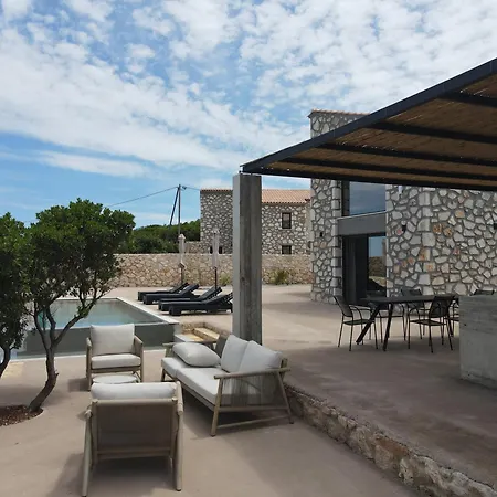 Izel Villa